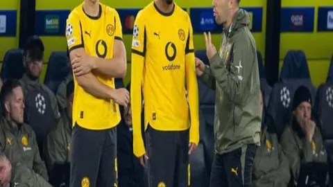 国安上半场惊艳开场，下半场持续进攻欲动摇申花士气。